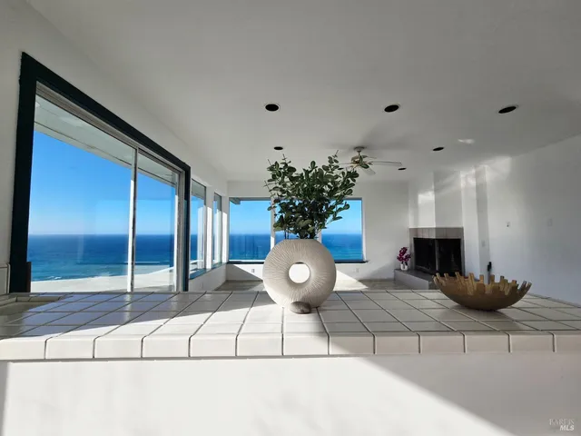 $1,680,000 | 14800 Navarro Way, Manchester, CA 95459