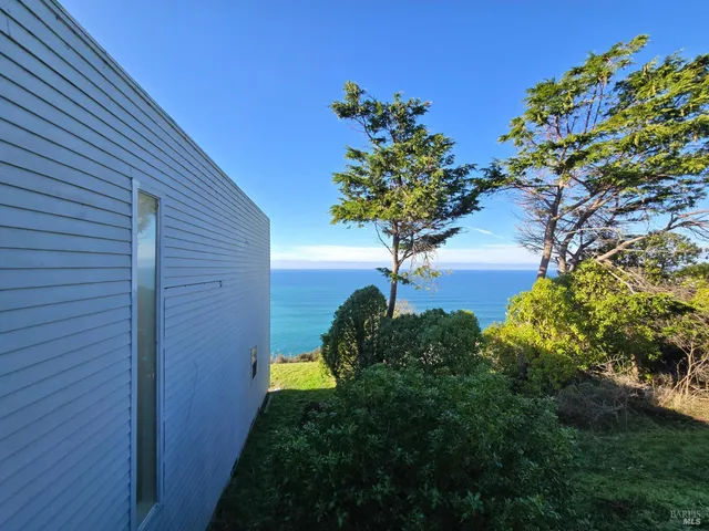 $1,680,000 | 14800 Navarro Way, Manchester, CA 95459