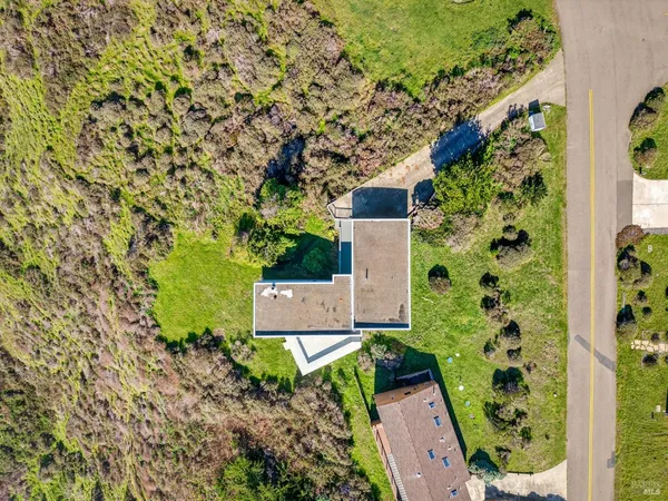 $1,493,000 | 14800 Navarro Way, Manchester, CA 95459