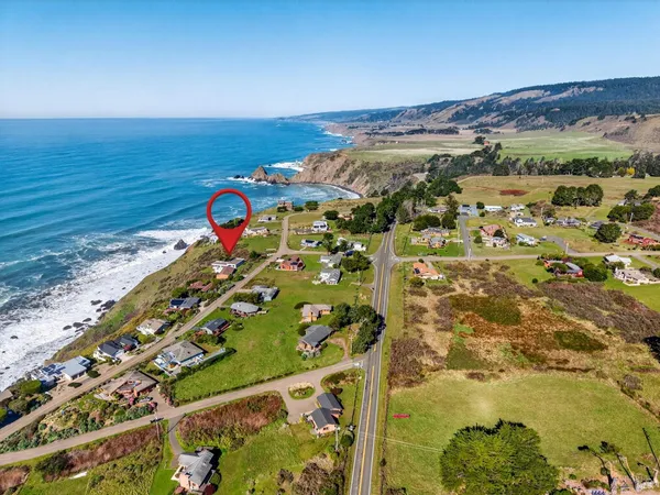 $1,493,000 | 14800 Navarro Way, Manchester, CA 95459