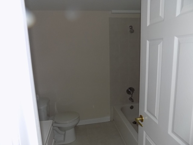735 North Swift Road, Unit G2 Addison, IL 60101 - Photo 8 of 14