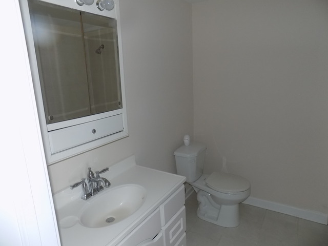 735 North Swift Road, Unit G2 Addison, IL 60101 - Photo 9 of 14