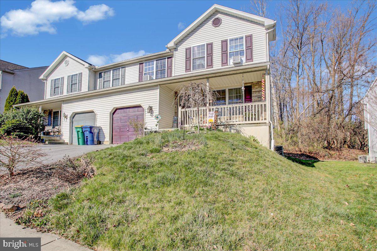 612 Frederick Street Reading, PA 19608 - Photo 4 of 31