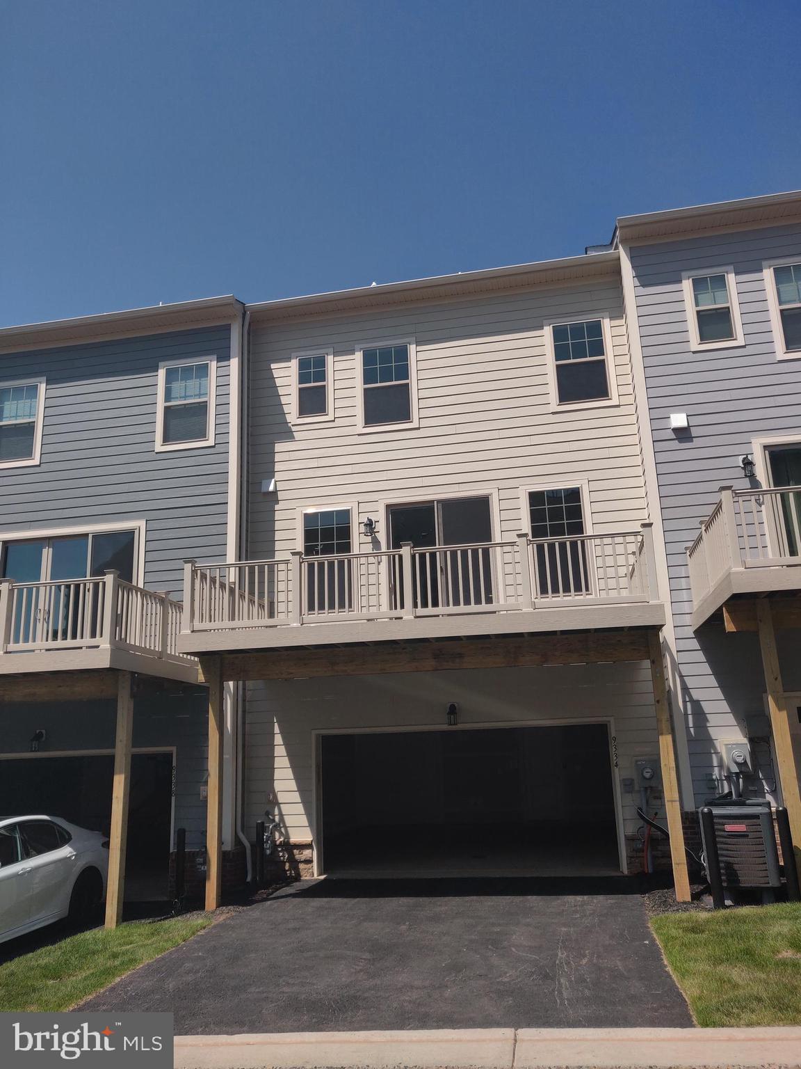 9334 Barnes Loop Manassas, VA 20110 - Photo 18 of 23