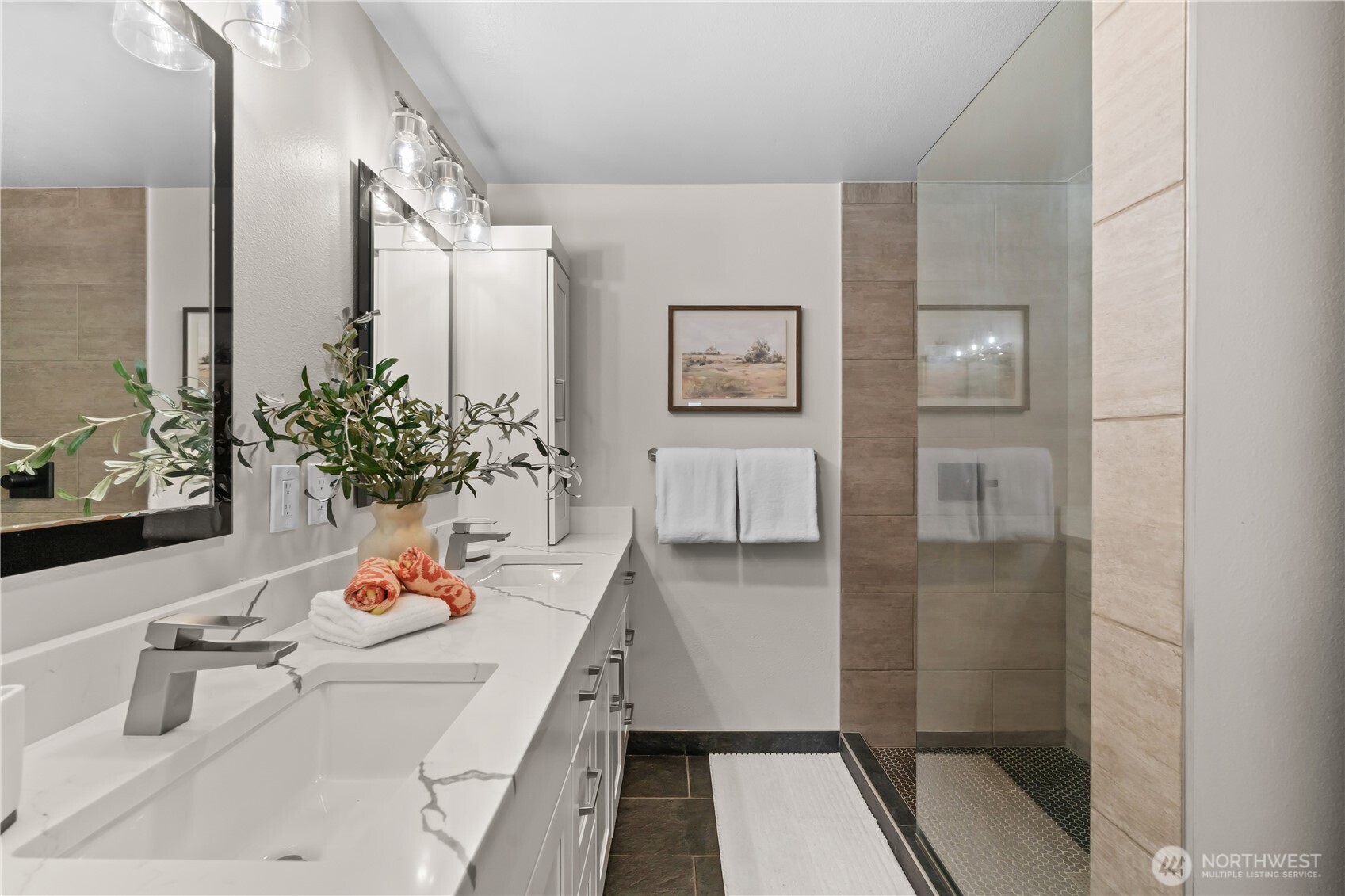 8720 Phinney Avenue North, Unit 11 Seattle, WA 98103 - Photo 17 of 28 a view of a bathroom