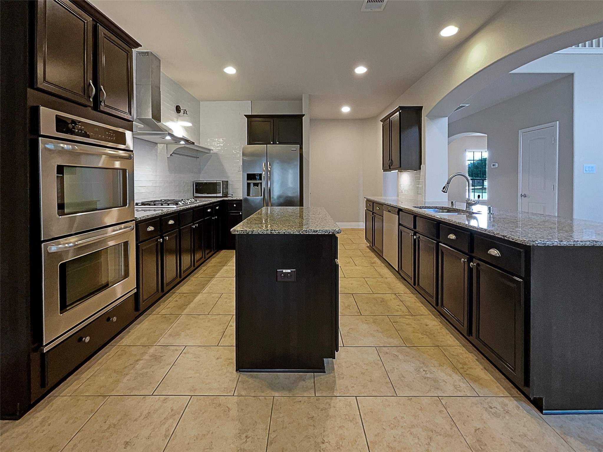 24542 North Denham Ridge Lane Spring, TX 77389 - Photo 2 of 26