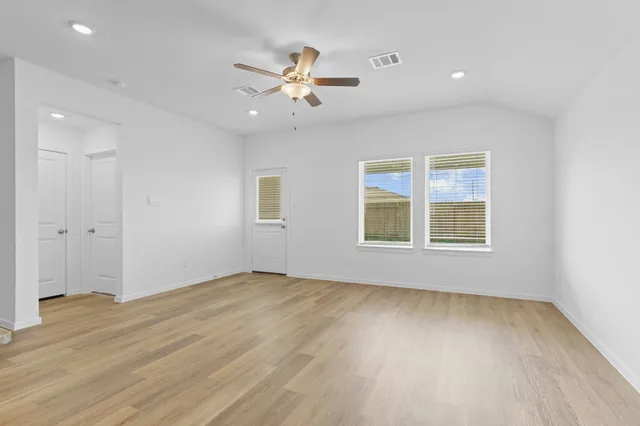 $343,490 | 9154 Sunset Marina Way, Iowa Colony, TX 77583