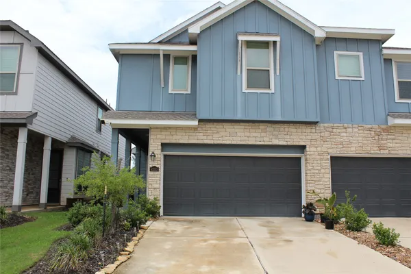 $2,650 | 4203 Champlain Way, Iowa Colony, TX 77583