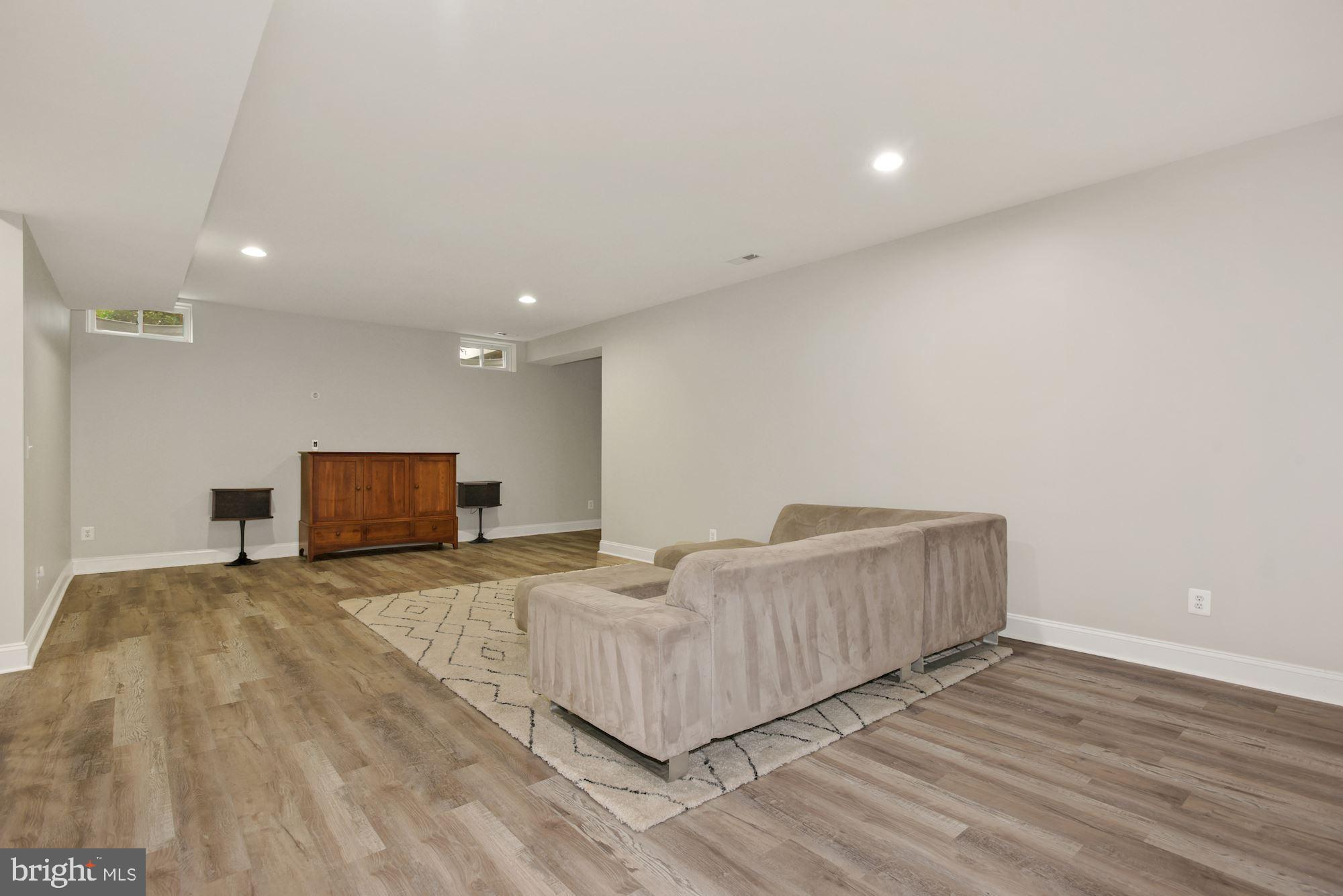 20914 Ashburn Road Ashburn, VA 20147 - Photo 46 of 54