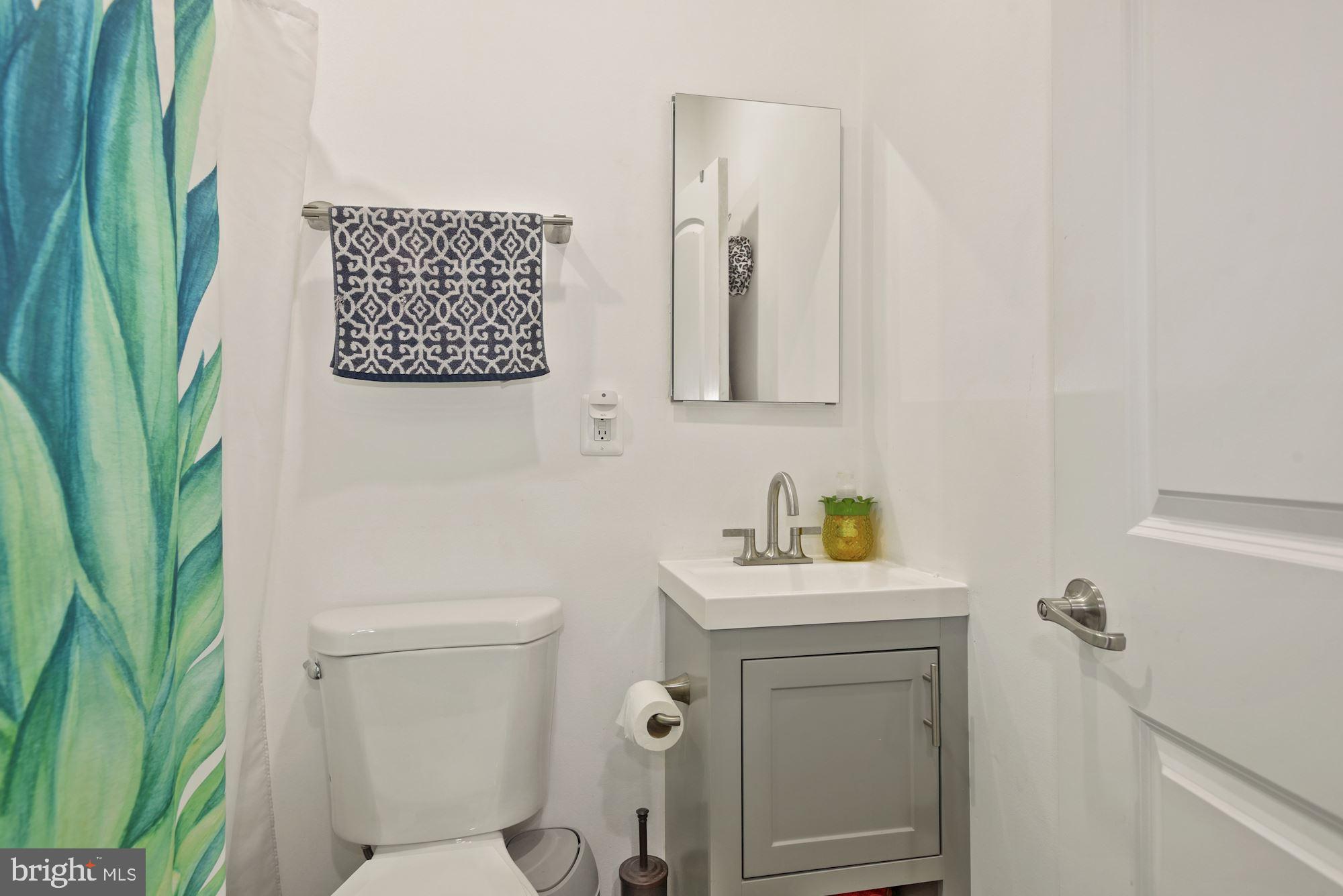 20914 Ashburn Road Ashburn, VA 20147 - Photo 48 of 54