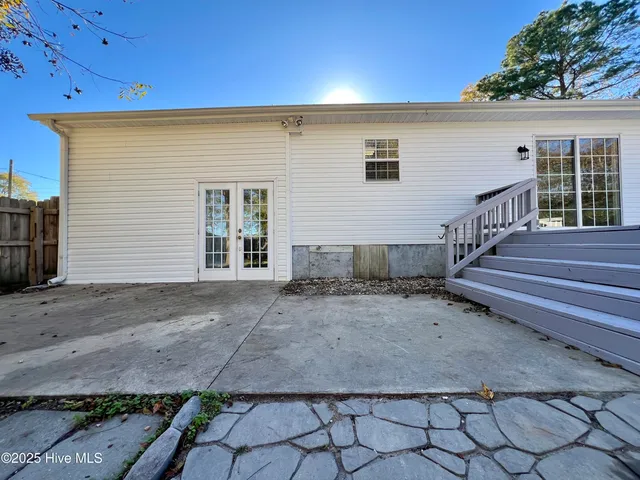 $245,000 | 1942 Highway 33, Chocowinity, NC 27817