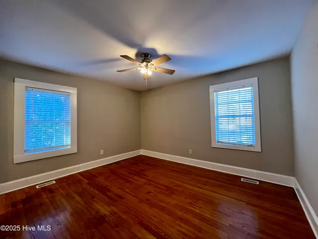 $245,000 | 1942 Highway 33, Chocowinity, NC 27817