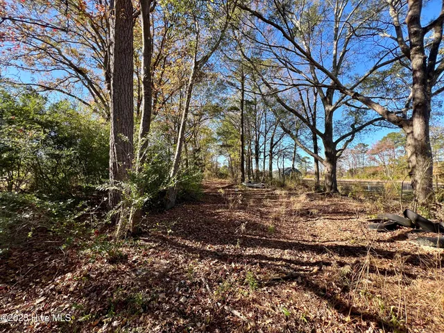 $245,000 | 1942 Highway 33, Chocowinity, NC 27817