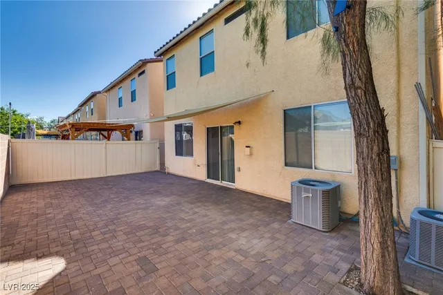 $1,900 | 6234 Dartington Hall Street, Henderson, NV 89011