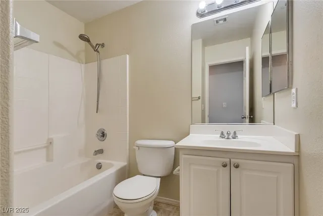 $1,900 | 6234 Dartington Hall Street, Henderson, NV 89011