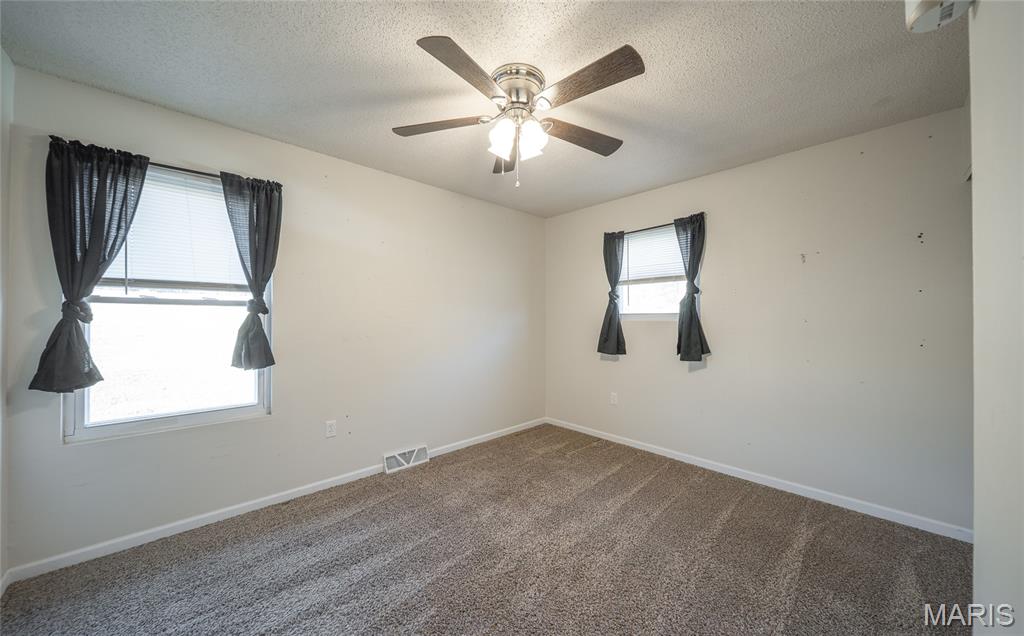 12426 County Road 8050 Rolla, MO 65401 - Photo 18 of 34