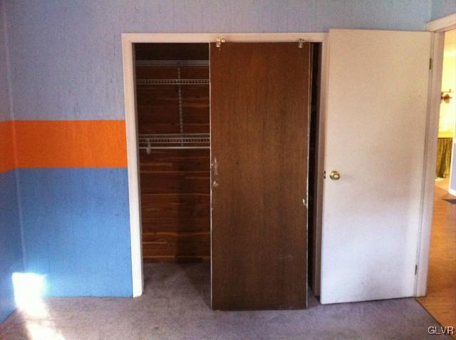 508 Westbrook Road Effort, PA 18330 - Photo 32 of 49 a view of walk in closet with empty space