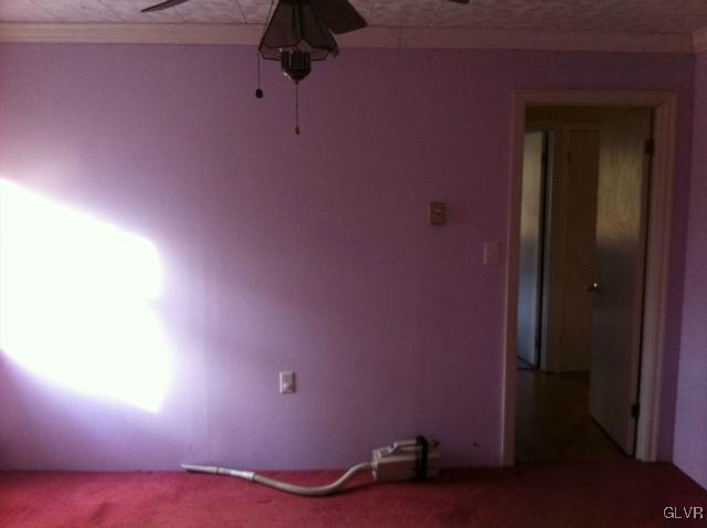 508 Westbrook Road Effort, PA 18330 - Photo 34 of 49 an empty room with a window