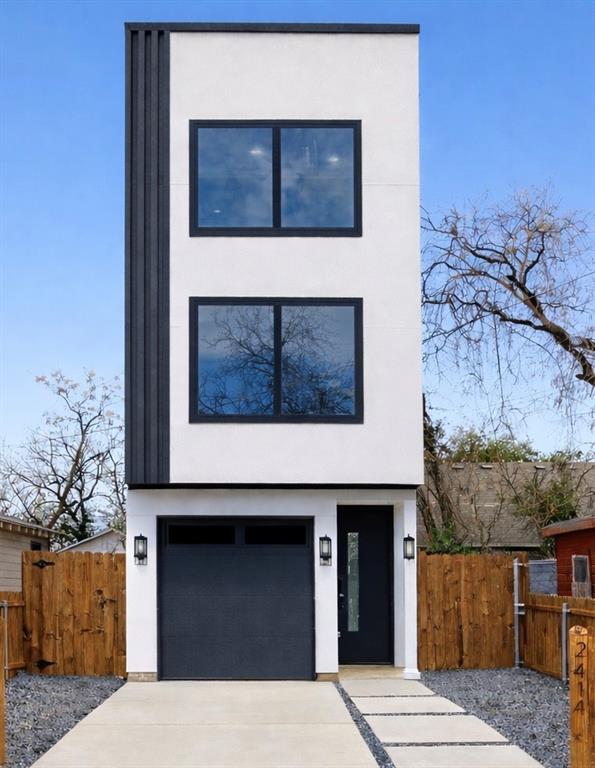 2414 Anderson Street Dallas, TX 75215 - Photo 1 of 35