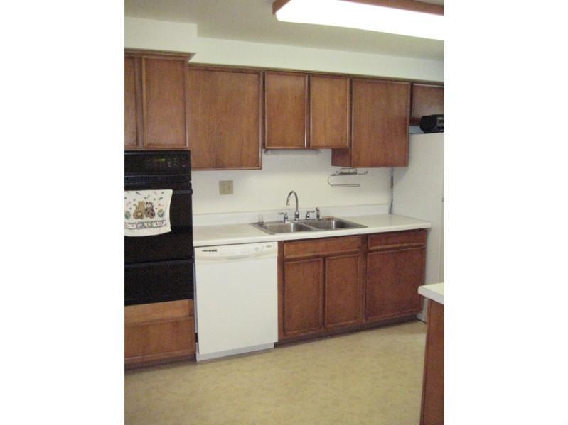 53 Rose Leaf Road Pittsburgh, PA 15220 - Photo 12 of 24 Kitchen.