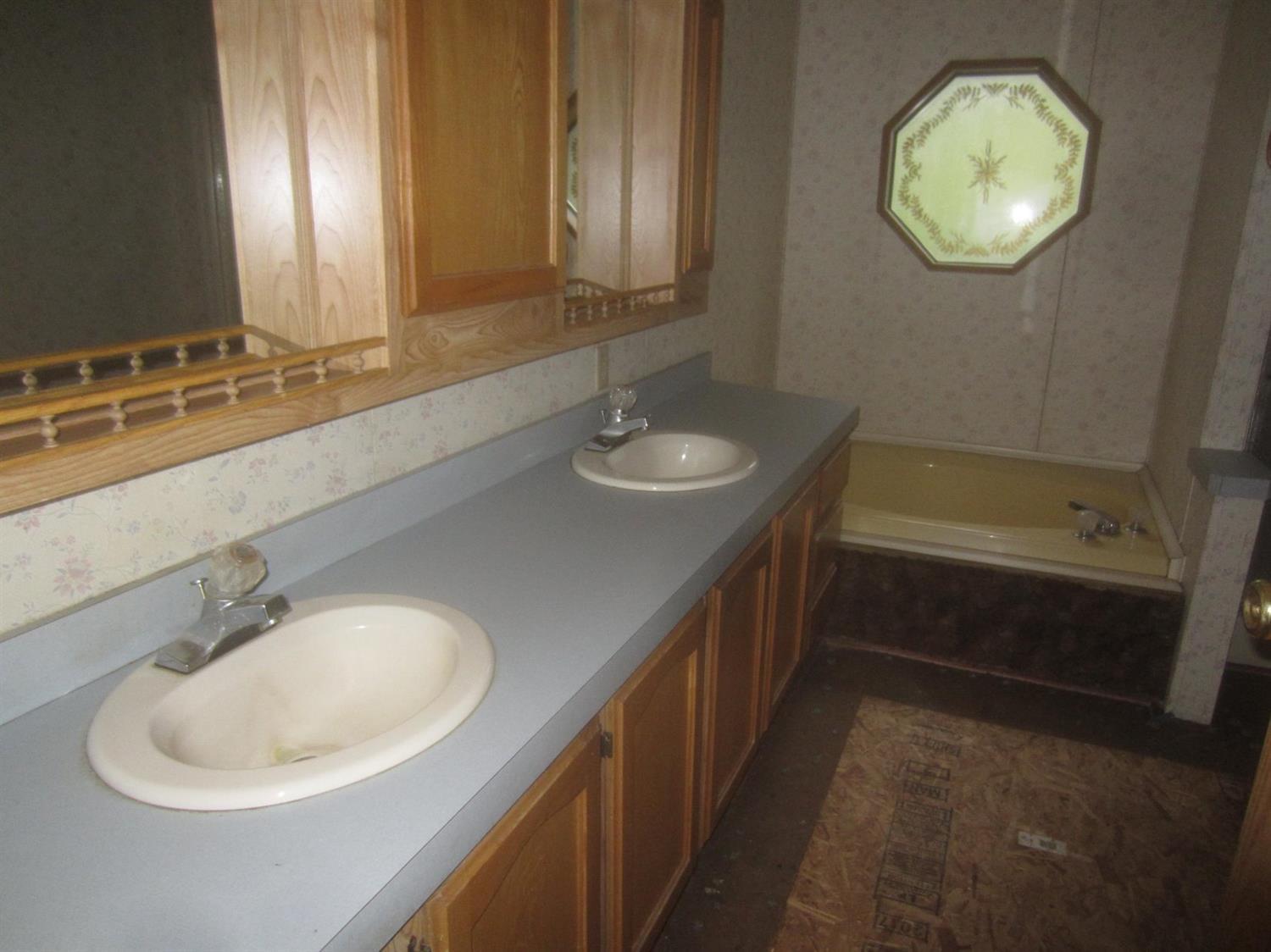 620 Queens Branch Road Rogue River, OR 97537 - Photo 6 of 12 Additional Photo
