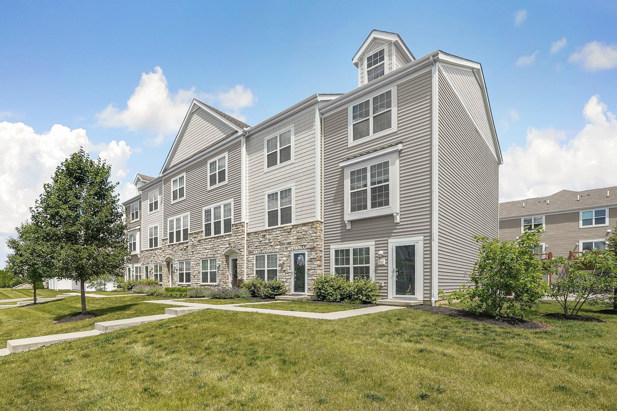 503 Autumn Ridge Circle Pickerington, OH 43147 - Photo 26 of 30 Exterior Front