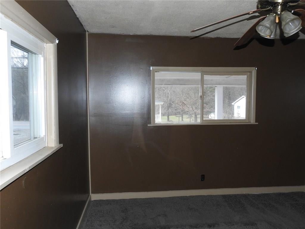 218 Country Club Road Washington, PA 15301 - Photo 5 of 20 Gallery Image 5
