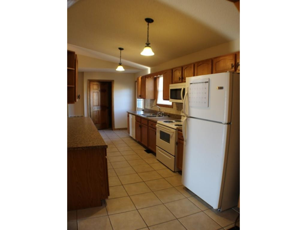 1265 Leonard Road Greeneville, TN 37743 - Photo 8 of 35 Another View of Kitchen