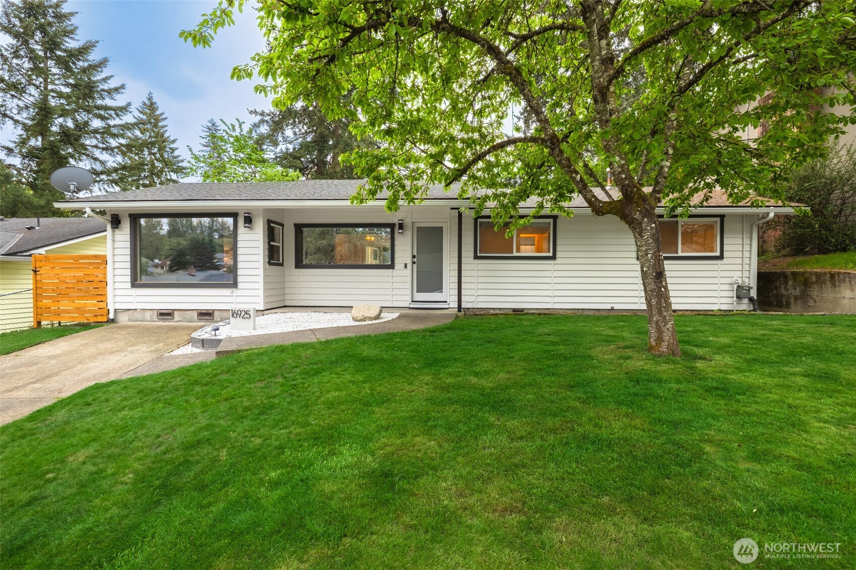 16925 Southeast 252 Place Covington, WA 98042 - Photo 1 of 32