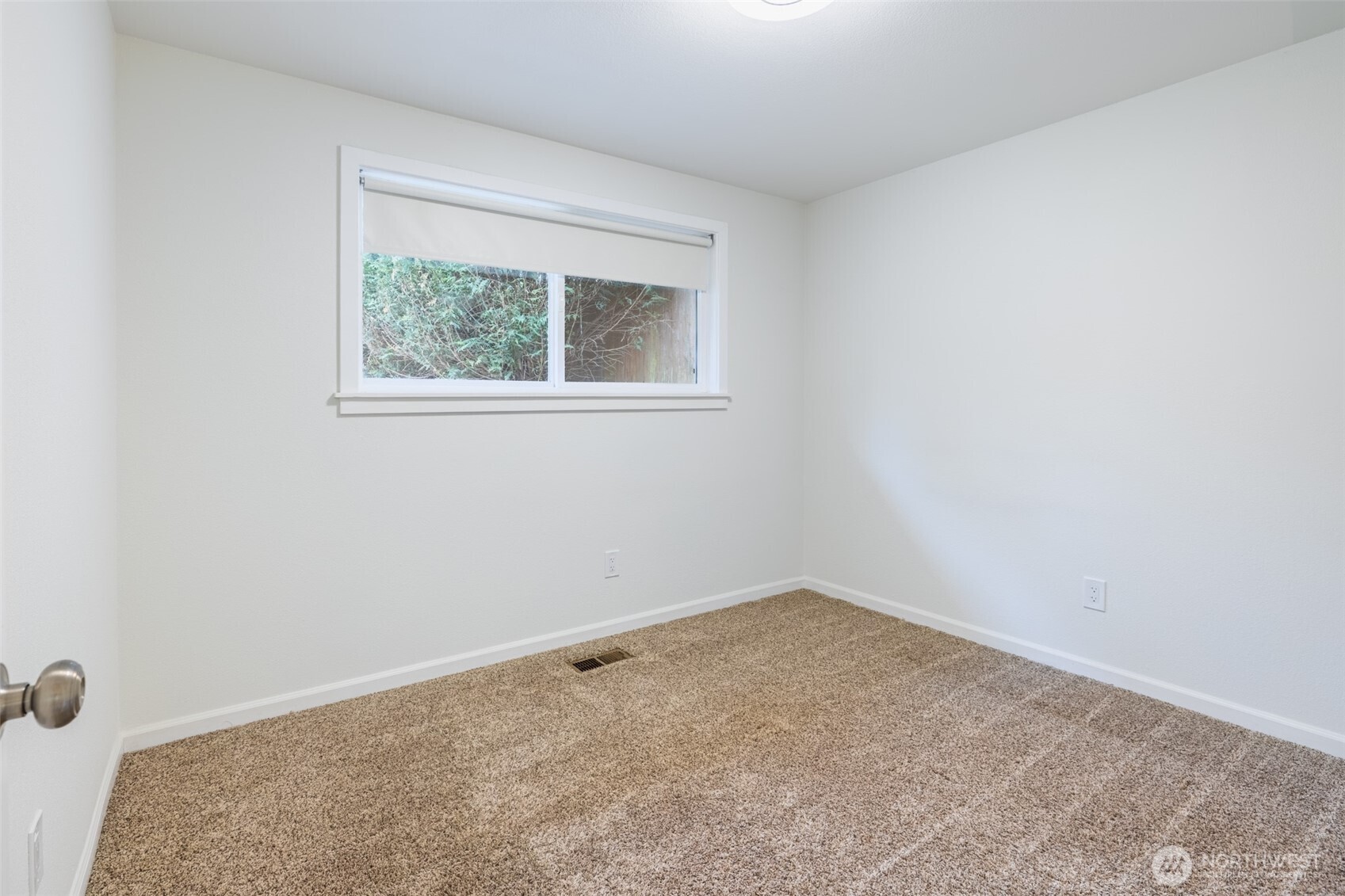 16925 Southeast 252 Place Covington, WA 98042 - Photo 17 of 32