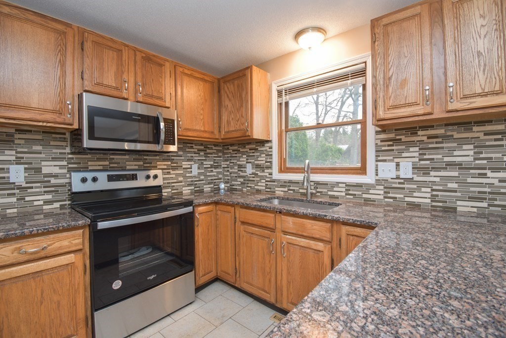 42 Stephanie Circle Springfield, MA 01129 - Photo 11 of 42