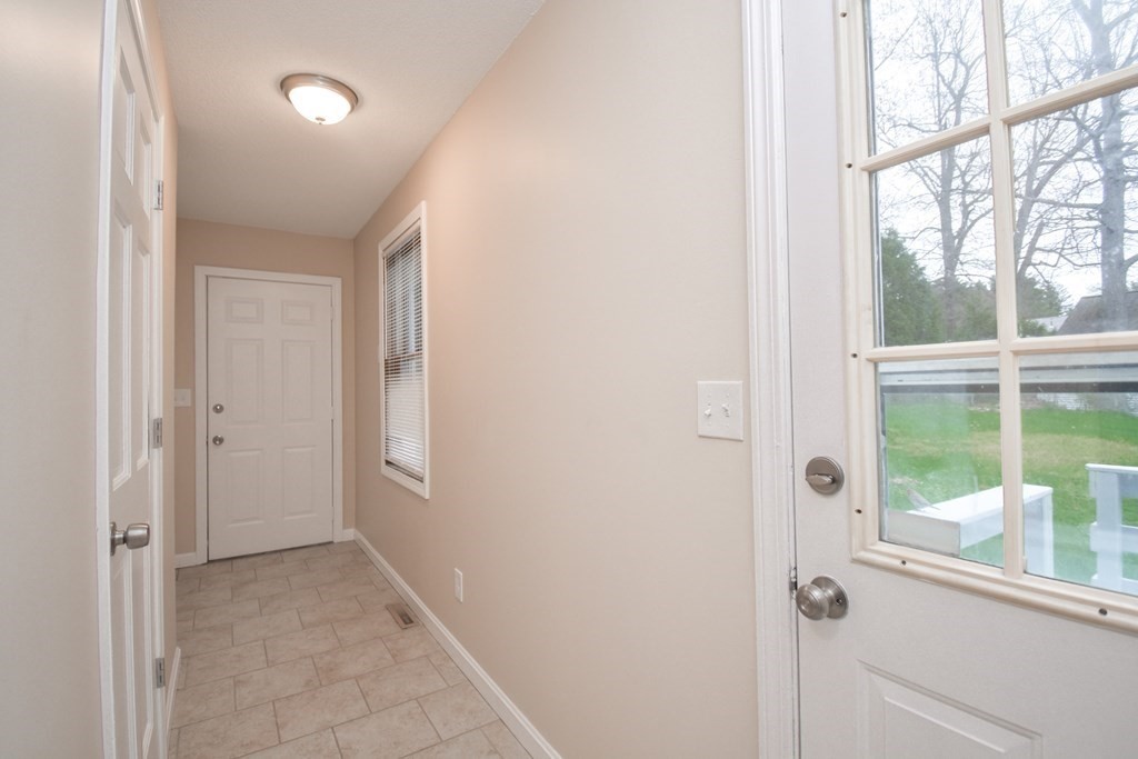 42 Stephanie Circle Springfield, MA 01129 - Photo 16 of 42