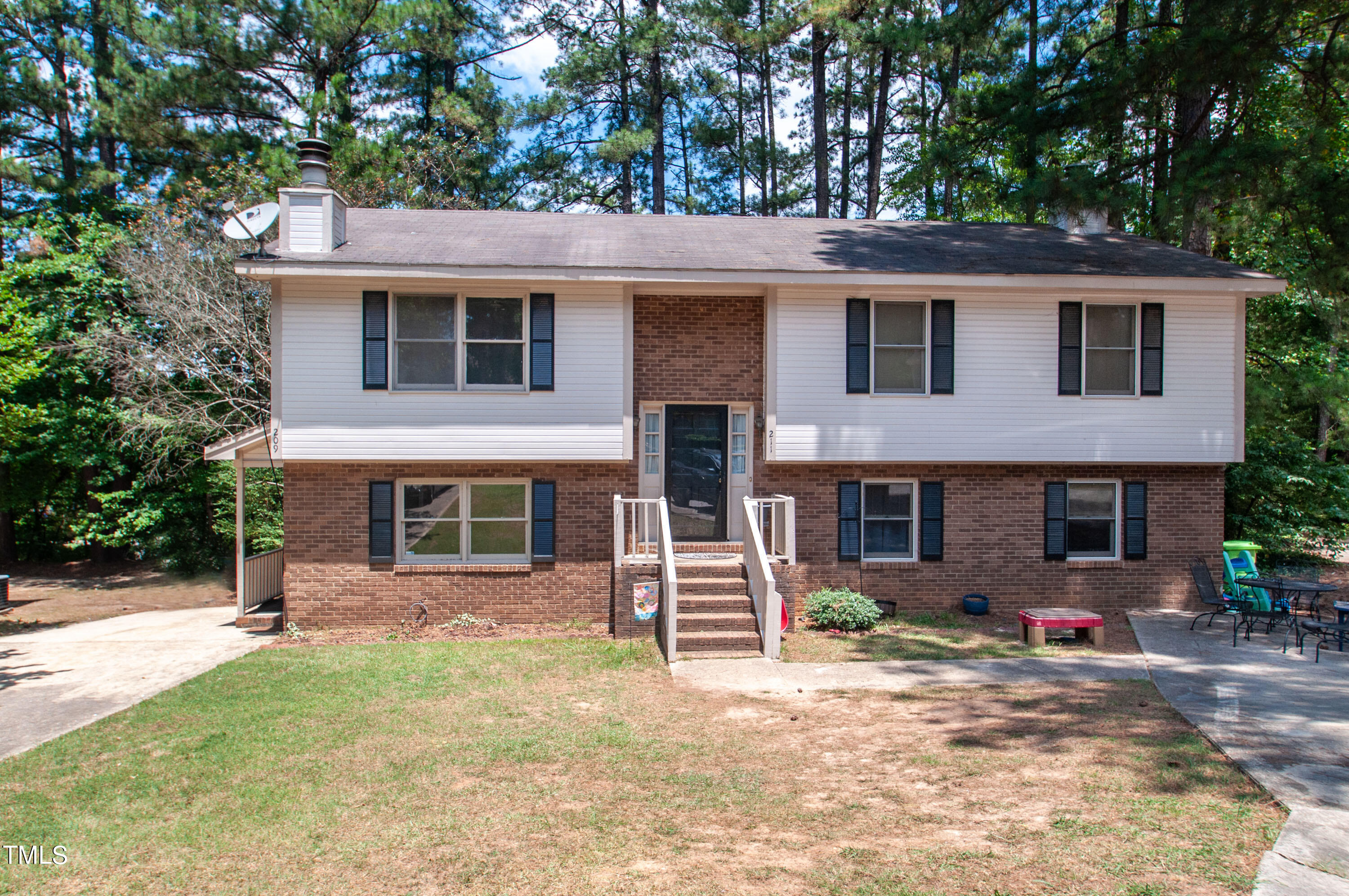 209 Bramble Court Raleigh, NC 27615 - Photo 1 of 51 209 and 211 Bramble (1)