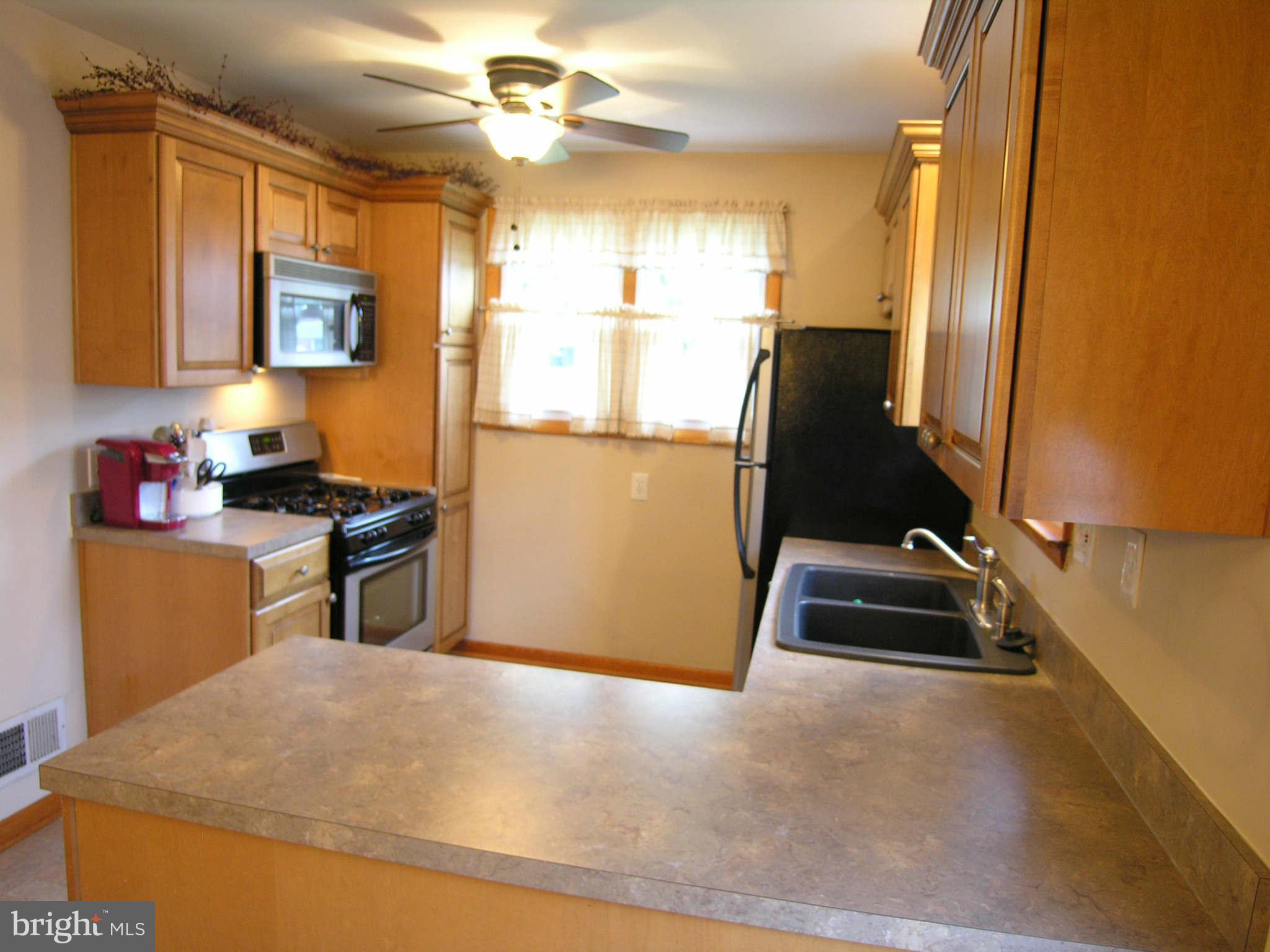 8105 Bon Air Road Baltimore, MD 21234 - Photo 10 of 30 Kitchen