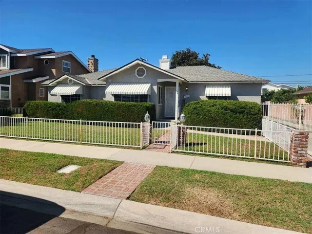 $4,800 | 11171 Midway Drive, Los Alamitos, CA 90720