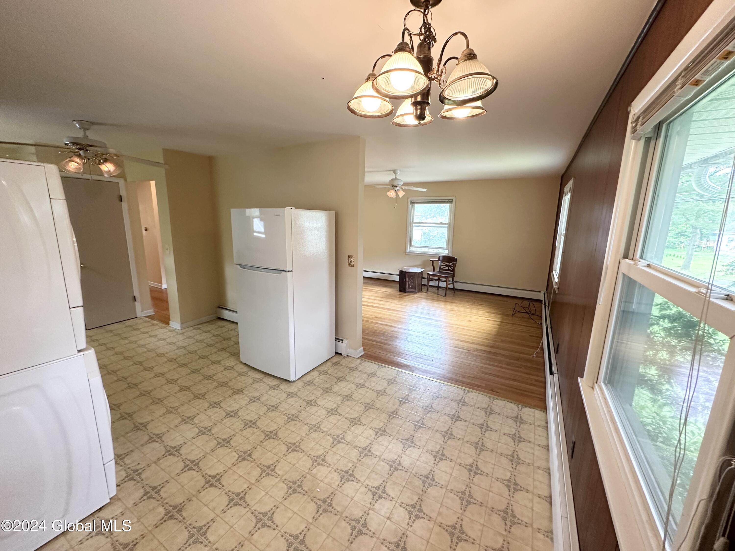 111 Beacon Road Bethlehem, NY 12077 - Photo 4 of 24 IMG_4323