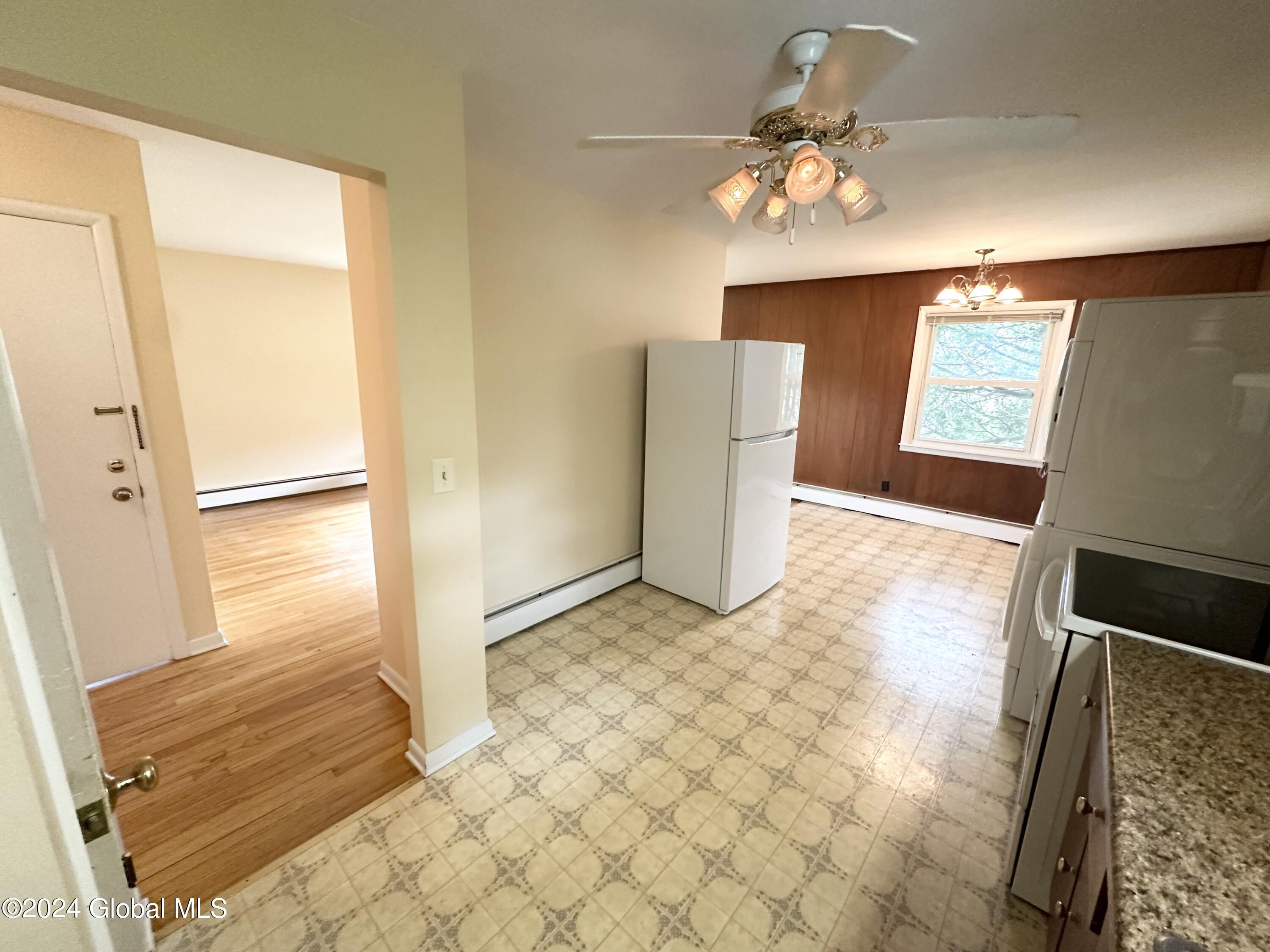 111 Beacon Road Bethlehem, NY 12077 - Photo 9 of 24 IMG_4328