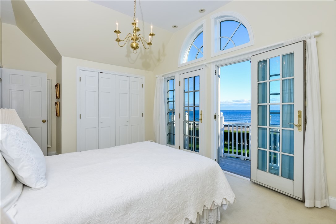 191 Old Beach Road Newport, RI 02840 - Photo 23 of 40 Guest Room #2- Ocean View and balcony.