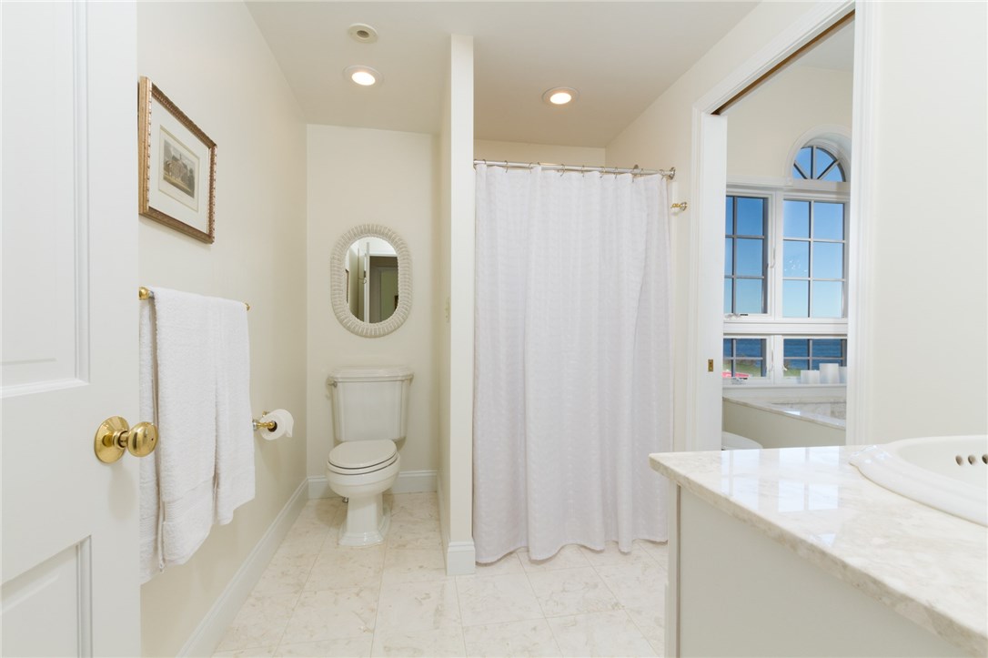 191 Old Beach Road Newport, RI 02840 - Photo 26 of 40 Full bath for guest rooms.