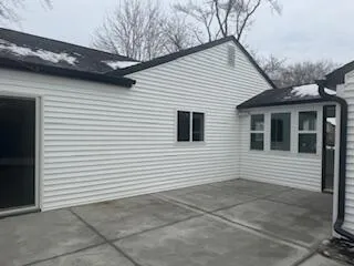 $2,750 | 19371 Shadyside Street, Livonia, MI 48152