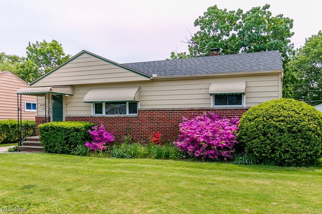30136 Barjode Road Willowick, OH 44095 - Photo 2 of 32 Gallery Image 2