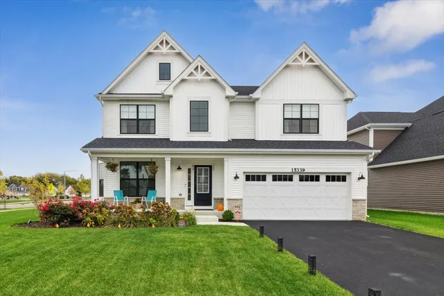 $629,900 | 15339 South Sawgrass Circle, Plainfield, IL 60544