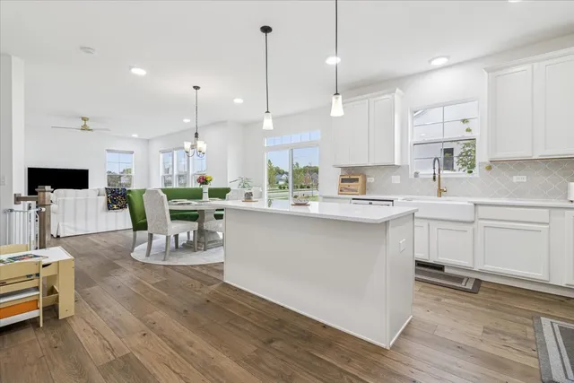 $629,900 | 15339 South Sawgrass Circle, Plainfield, IL 60544