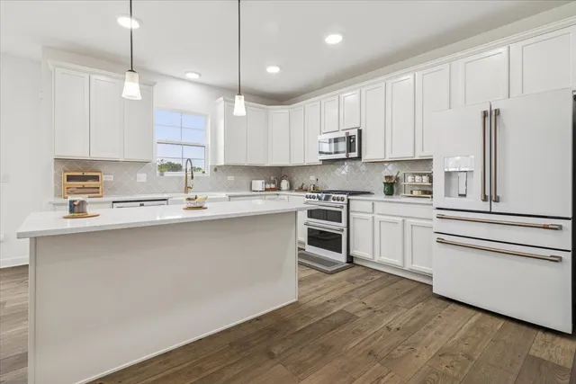 $629,900 | 15339 South Sawgrass Circle, Plainfield, IL 60544