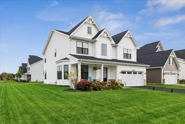 $629,900 | 15339 South Sawgrass Circle, Plainfield, IL 60544