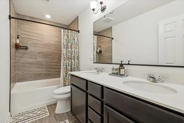 $629,900 | 15339 South Sawgrass Circle, Plainfield, IL 60544