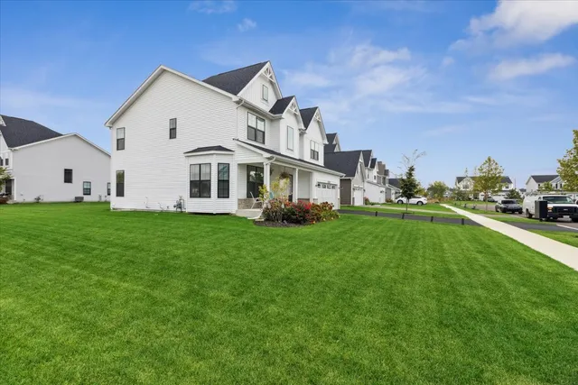 $629,900 | 15339 South Sawgrass Circle, Plainfield, IL 60544