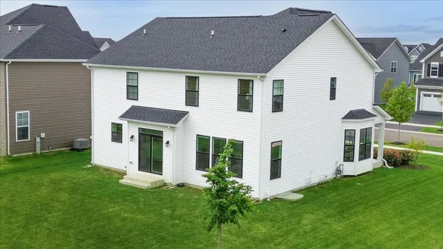 $629,900 | 15339 South Sawgrass Circle, Plainfield, IL 60544