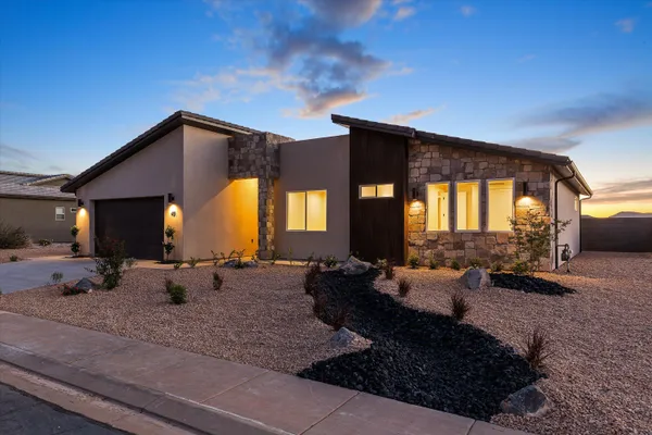 $525,000 | 451 North 200 East, La Verkin, UT 84745