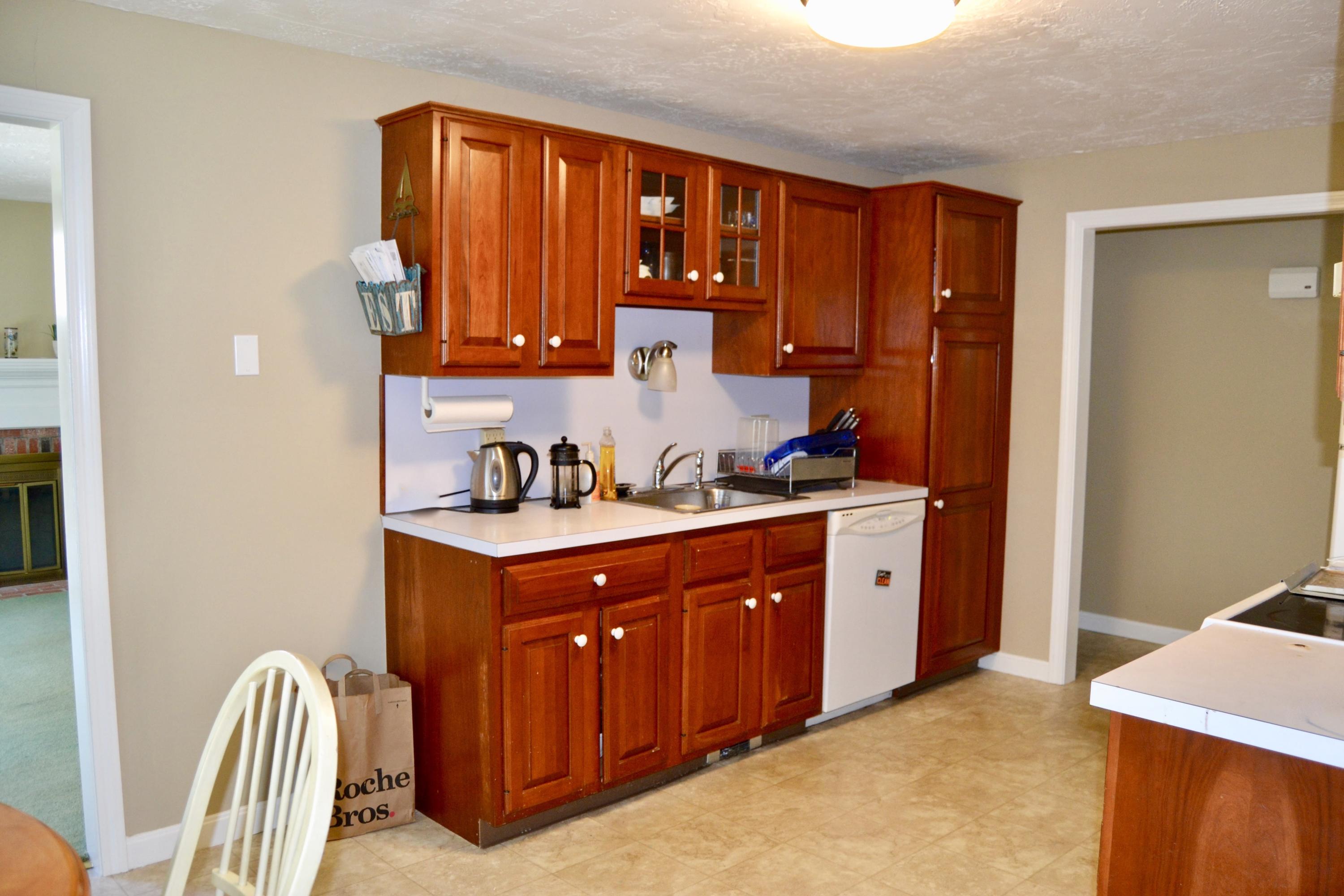 4 West Crossfield Road Sandwich, MA 02644 - Photo 8 of 21 4wckit2